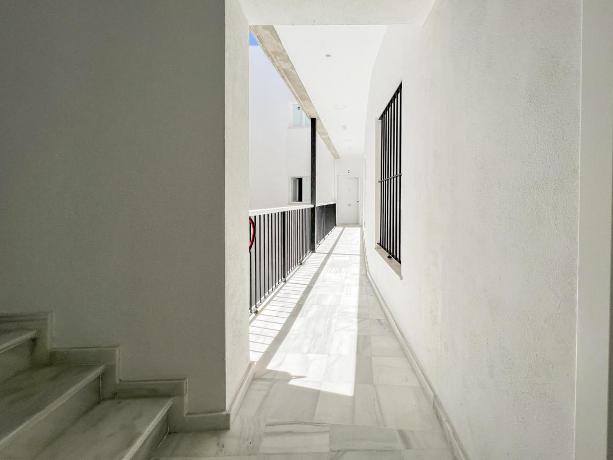 Suite Catedral Little Apartments Cadiz Bagian luar foto